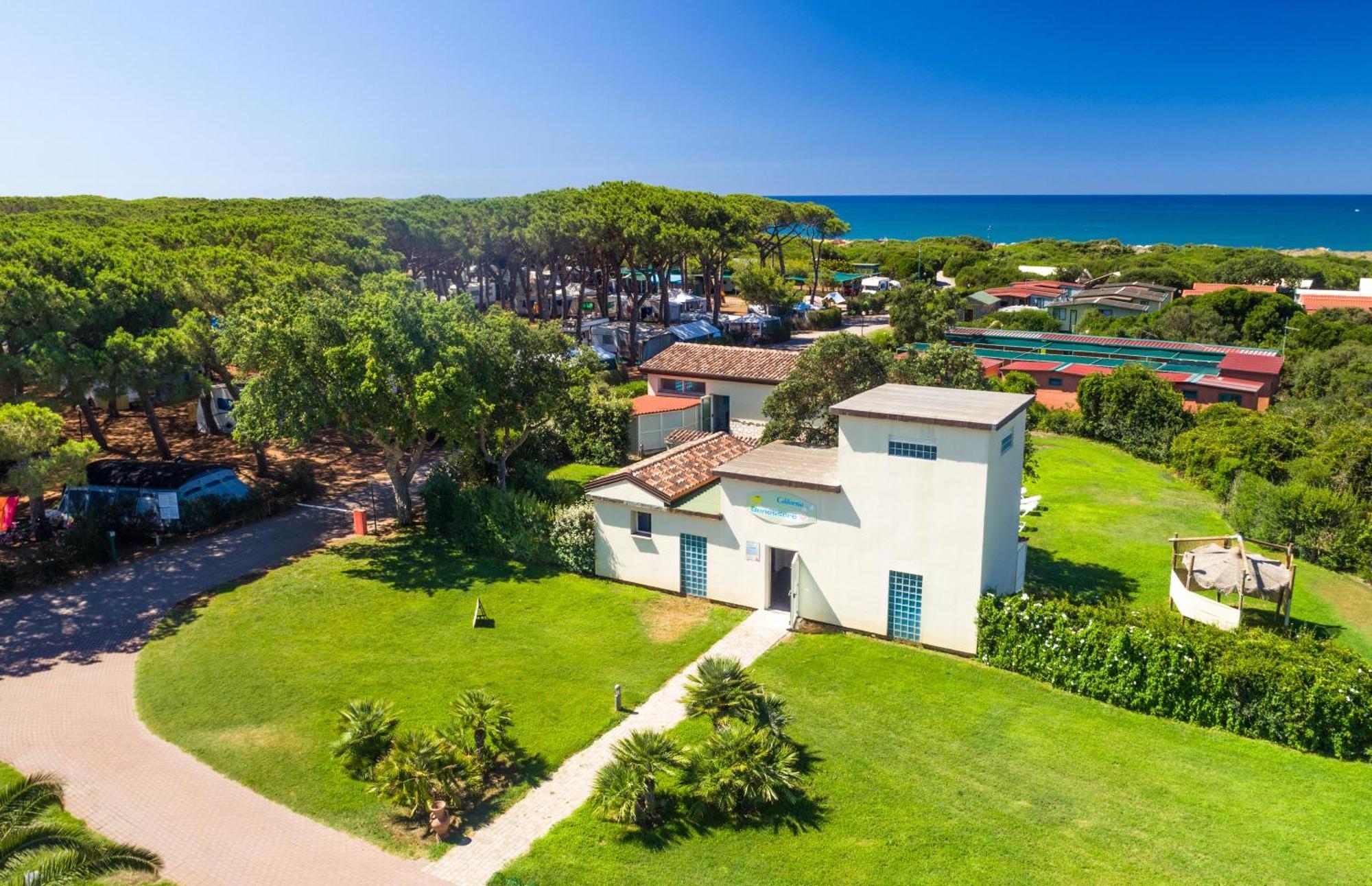 Gitavillage California Montalto di Castro Luaran gambar